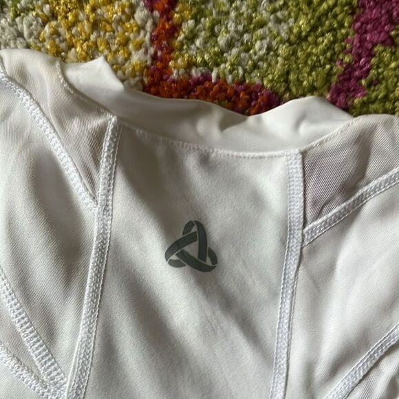 NWT ALIGNMED WHITE ZIPPER SHORT SLEEVE WOMENS MEDIUM - Picture 8 of 10